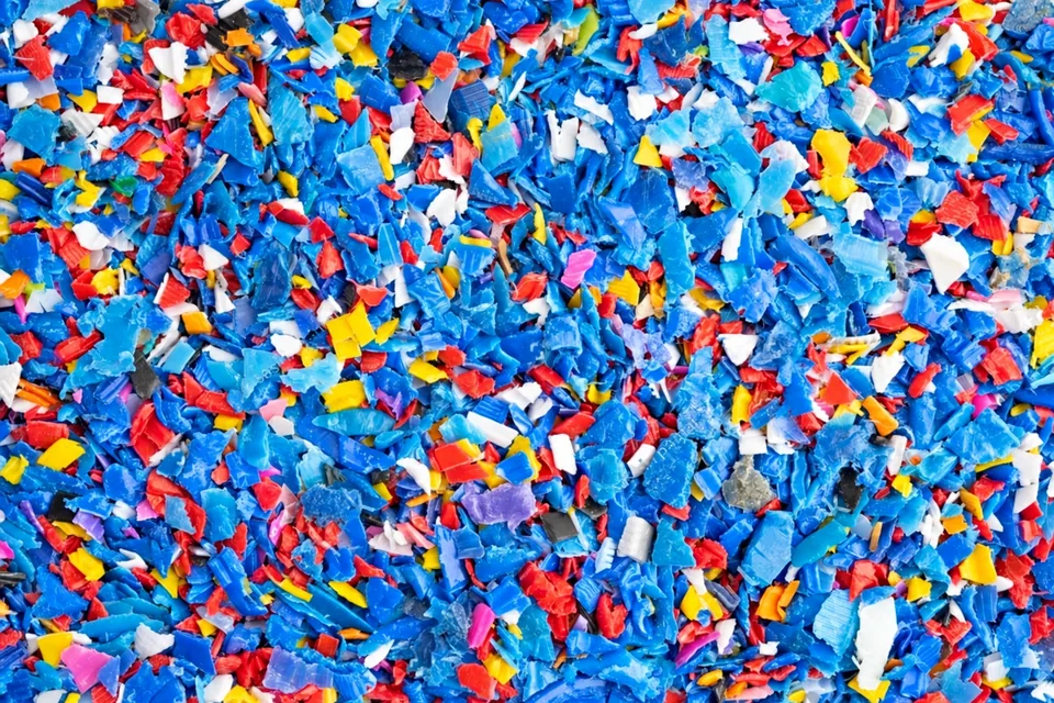 Escamas de plástico de distintos colores